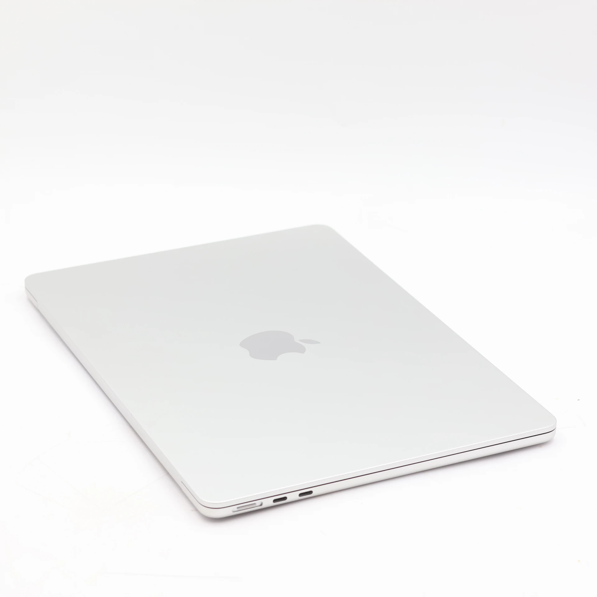 1 év garanciával! Felújított Apple Macbook AIR M2 2022 256 GB Silver