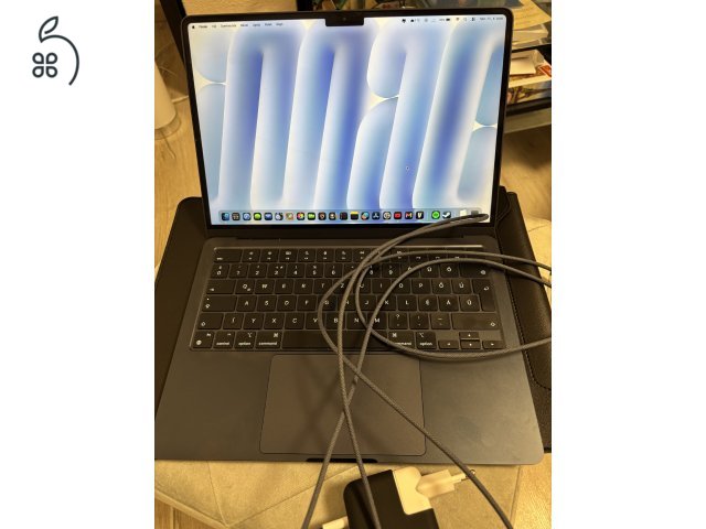 Macbook M2 13.6 col 16/256gb