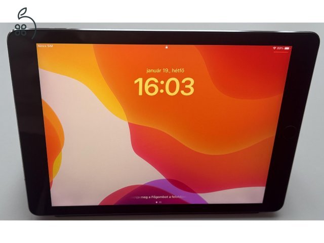 Apple iPad Pro 9,7″ – 128 GB – szürke – karc- és sérülésmentes
