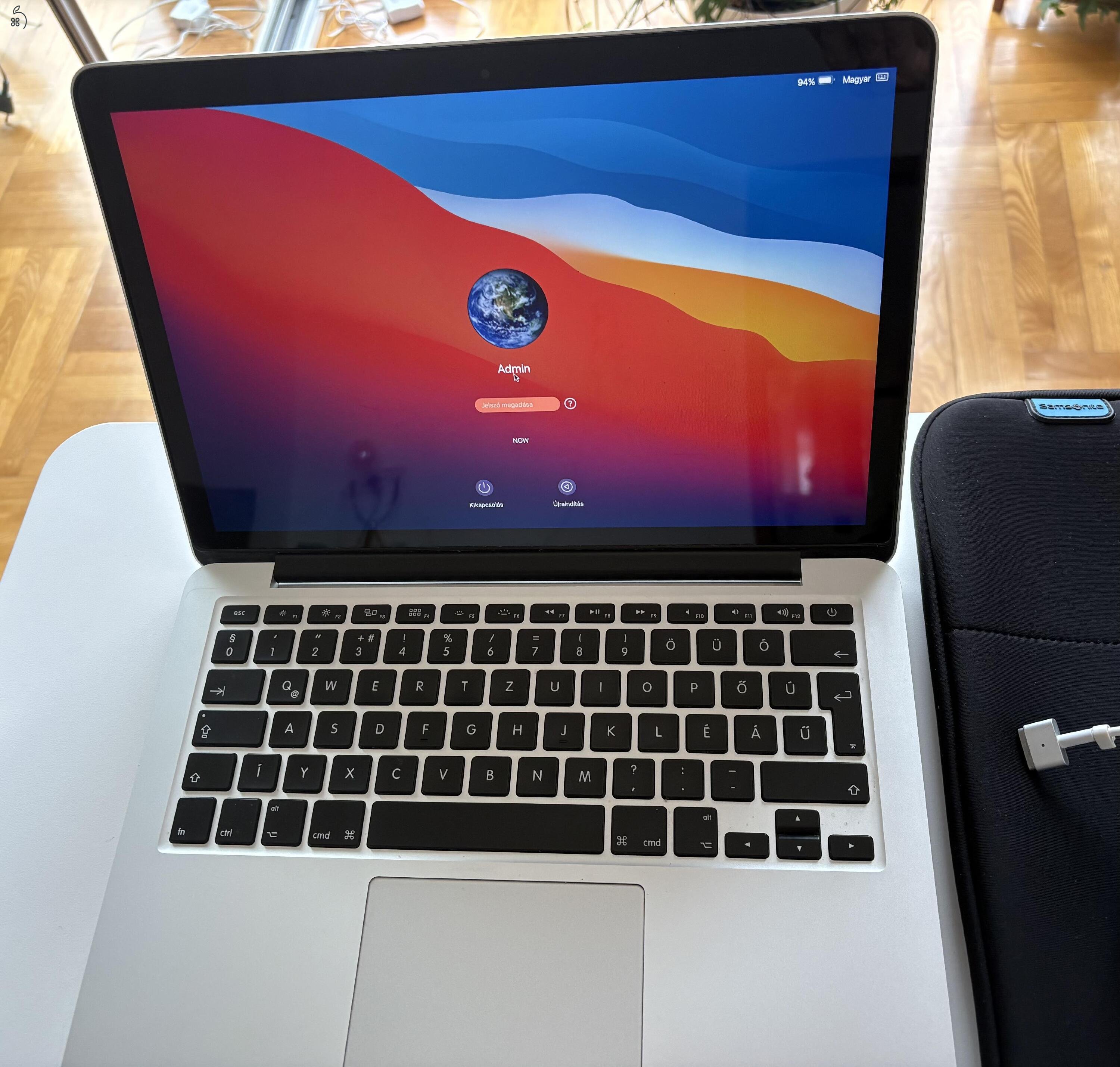 Eladó MacBook Pro Retina 13” (2013 vége) – 16 GB RAM, 256 GB SSD, kitűnő állapotú