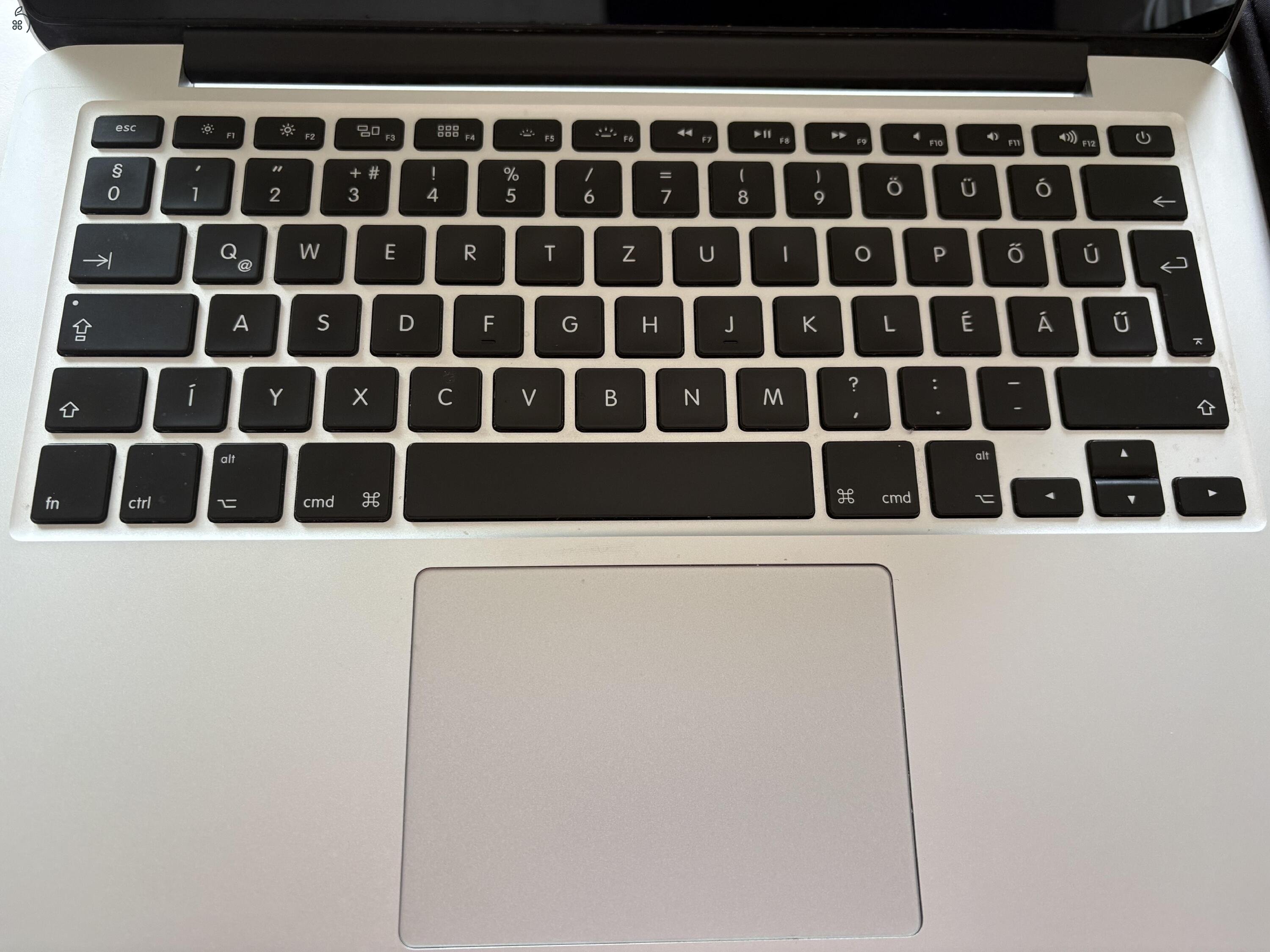 Eladó MacBook Pro Retina 13” (2013 vége) – 16 GB RAM, 256 GB SSD, kitűnő állapotú