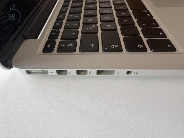 Eladó MacBook Pro Retina 13” (2013 vége) – 16 GB RAM, 256 GB SSD, kitűnő állapotú