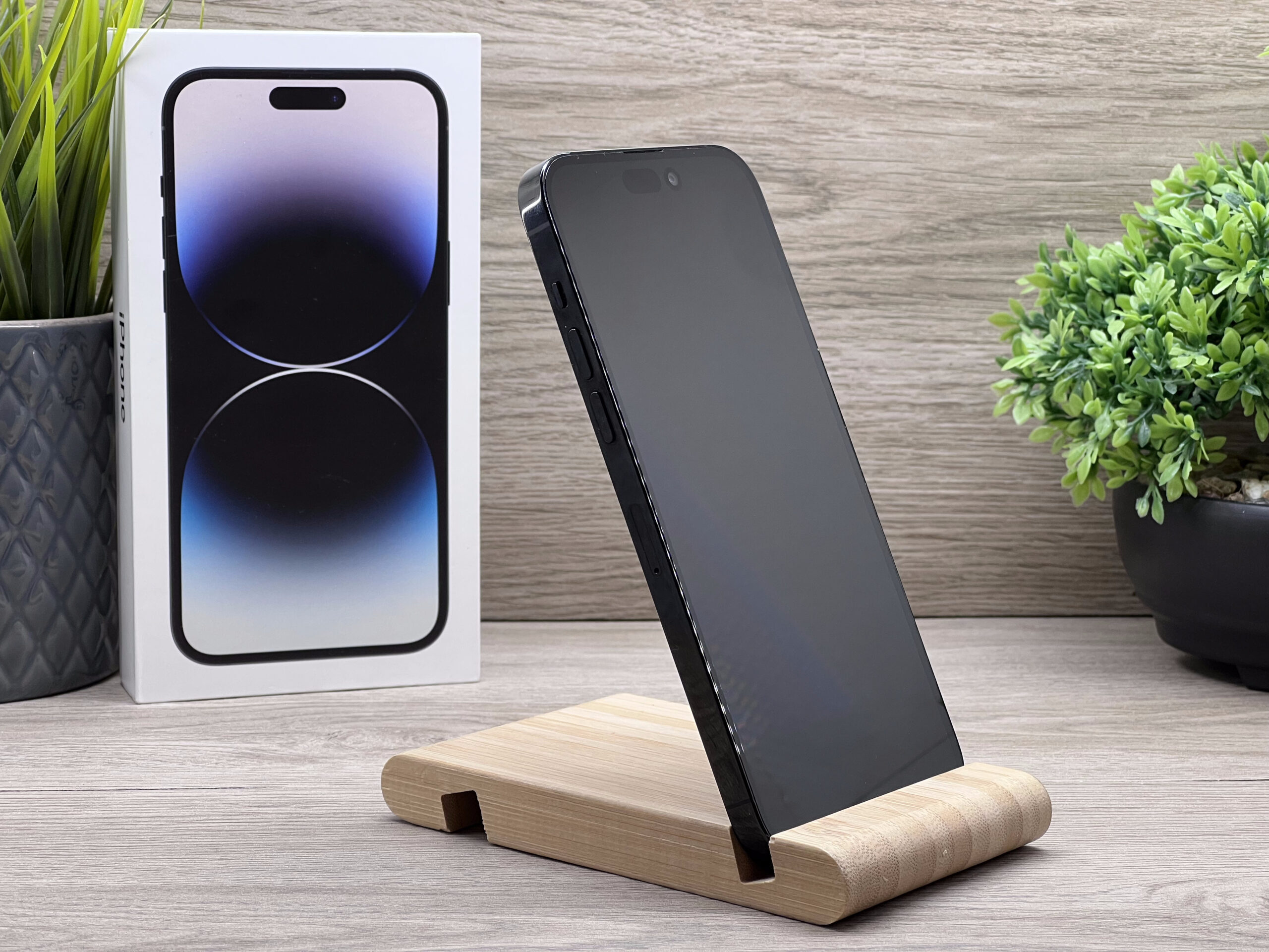 Hibátlan iPhone 14 Pro Max Space Black 256GB 2 ÉV Garanciával 92%