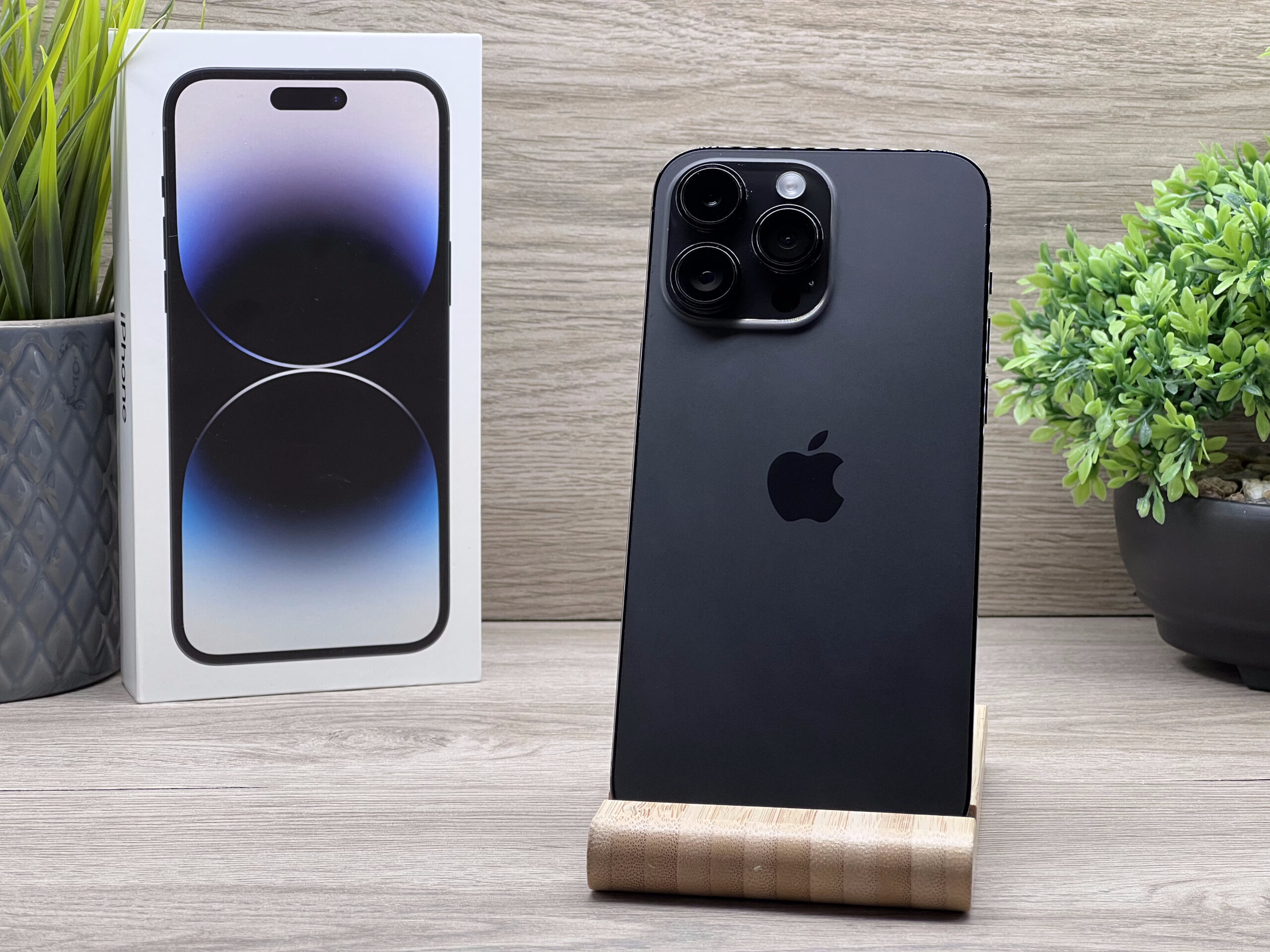 Hibátlan iPhone 14 Pro Max Space Black 256GB 2 ÉV Garanciával 92%