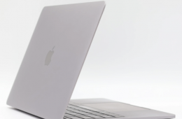 Jó állapotú 2017-es MacBook Pro 13