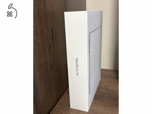 ÚJ, bontatlan MacBook AIR 13,6” M4 Chip ALZA számla! 3 év garancia