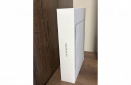 ÚJ, bontatlan MacBook AIR 13,6” M4 Chip ALZA számla! 3 év garancia