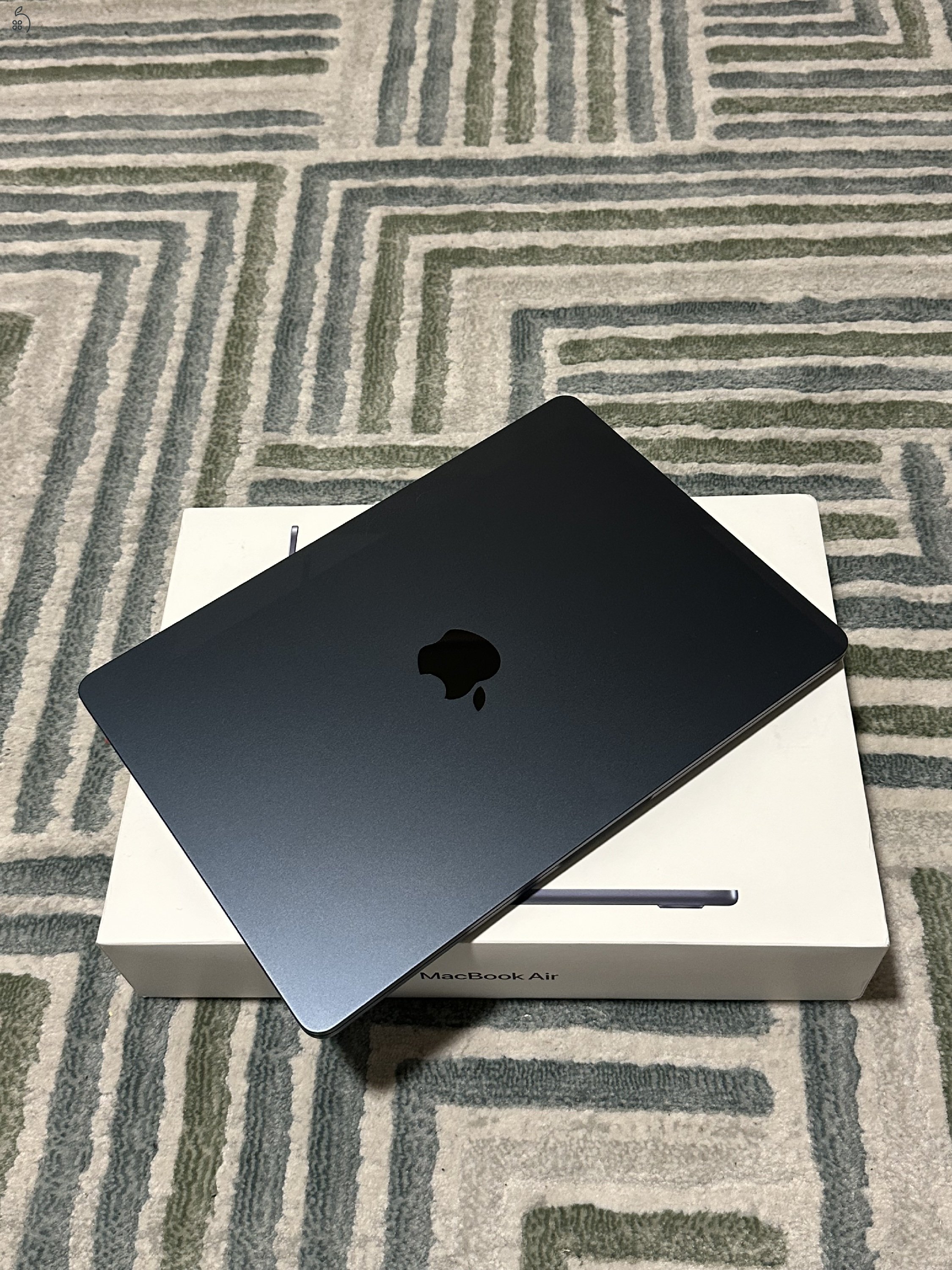 MacBook AIR 13,6” M4 16Gb/512GB MEDIAMARKT számla! 2 év garancia