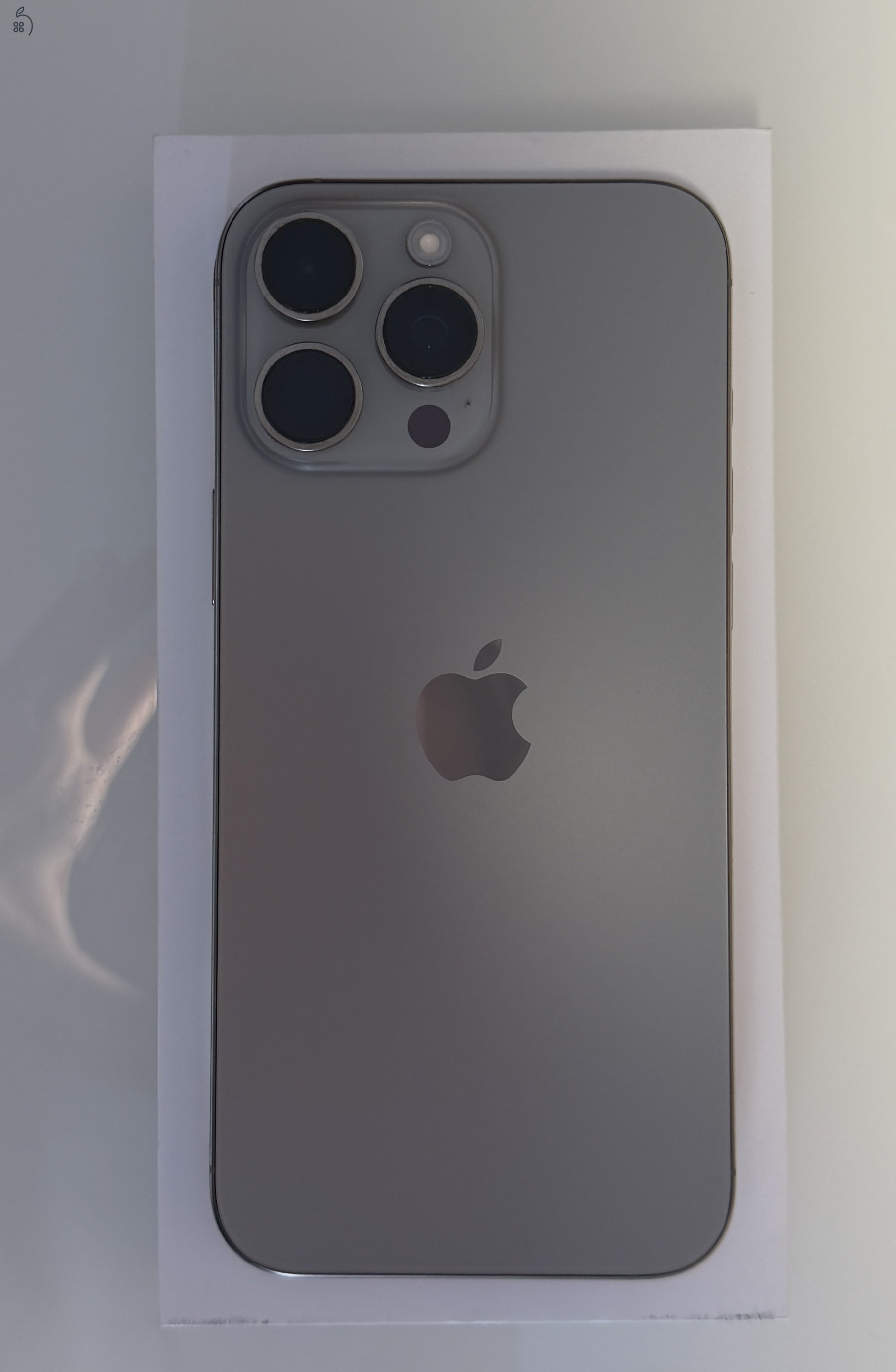 Eladó Iphone 16 Pro Max Astroszürke telefonom