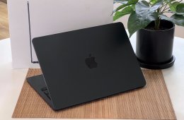 Hibátlan MacBook Air 2024 M3 13” Midnight 256GB 8GB 2 ÉV Garanciával 94%