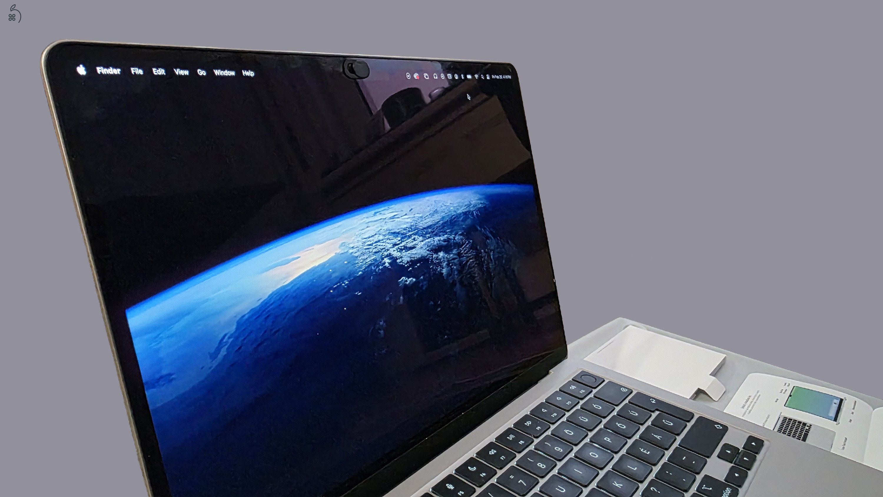 MacBook Air M3 (2024) – 16GB RAM – Hibátlan, erős grafikai gép