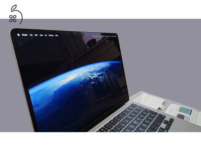MacBook Air M3 (2024) – 16GB RAM – Hibátlan, erős grafikai gép