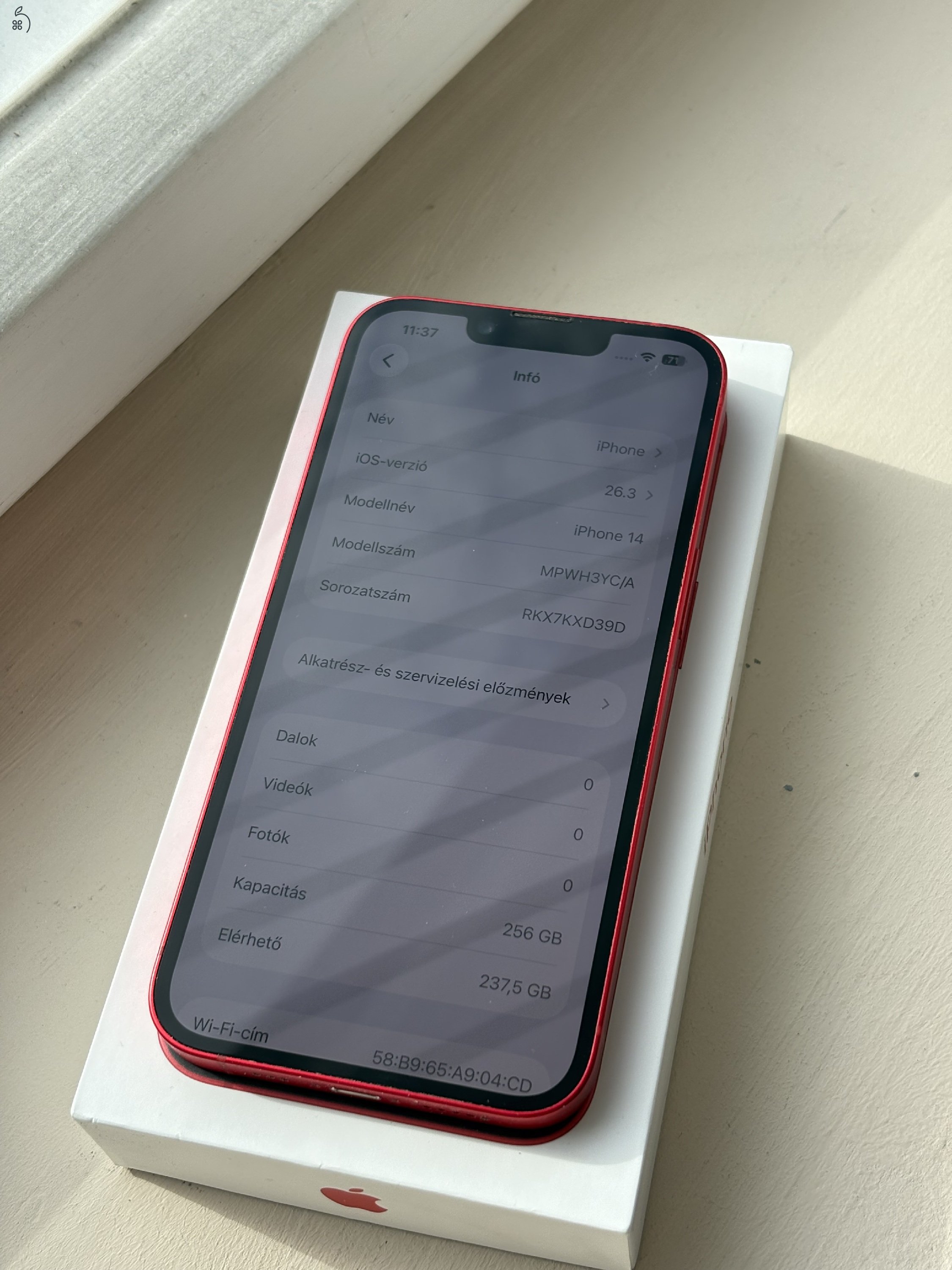 Apple iPhone 14 Red 256GB független 100% aksi