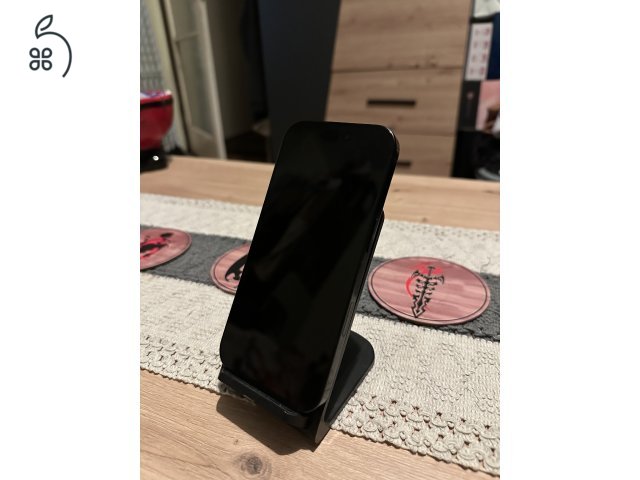 iPhone 16 Pro fekete színben