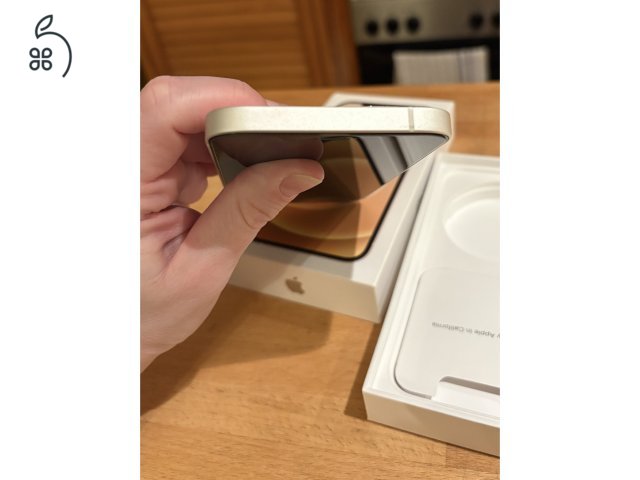 Eladó iPhone 12 – tökéletes állapotban 