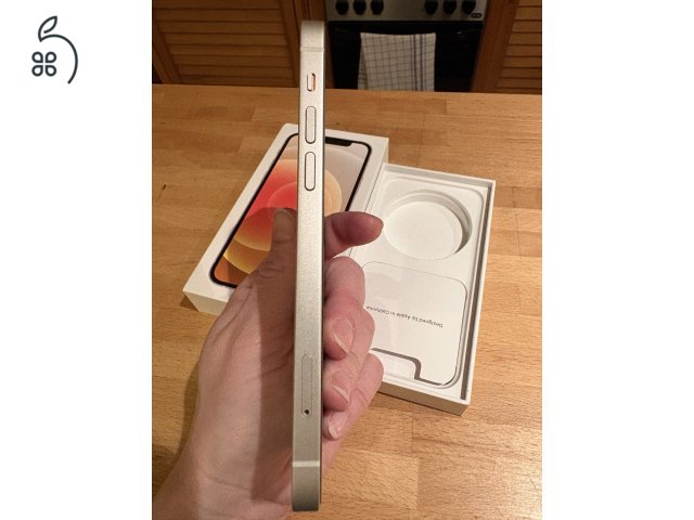 Eladó iPhone 12 – tökéletes állapotban 
