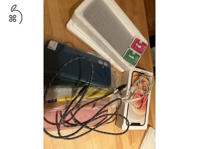 Eladó iPhone 12 – tökéletes állapotban 