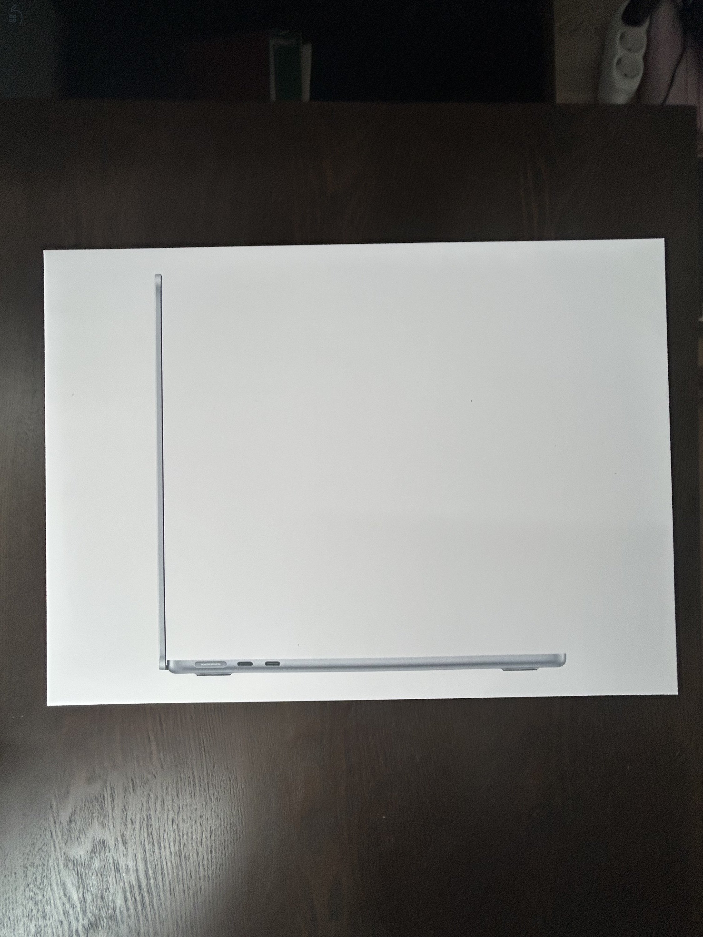 Macbook Air 13 M4 Magyar Égkék