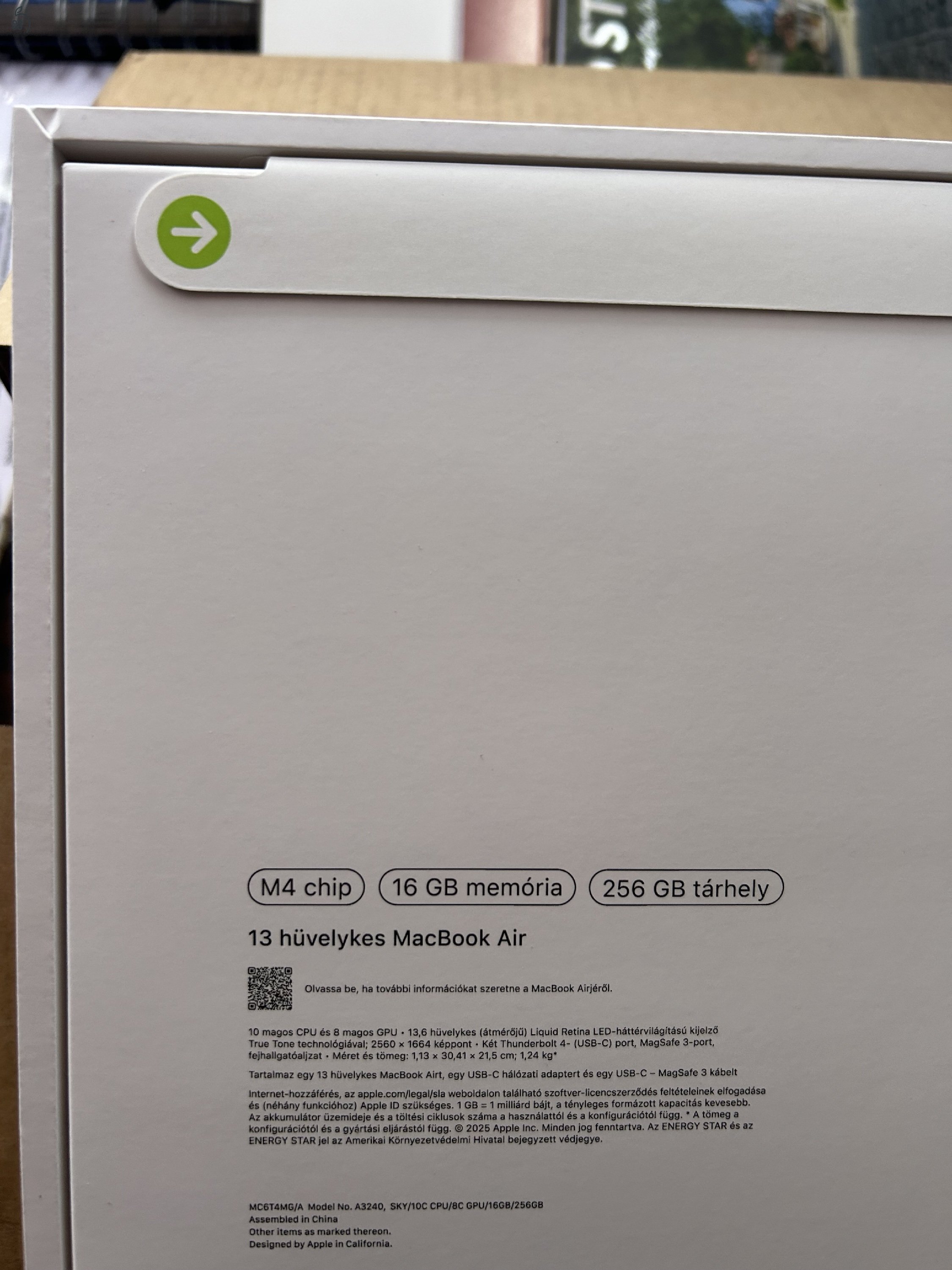 Macbook Air 13 M4 Magyar Égkék