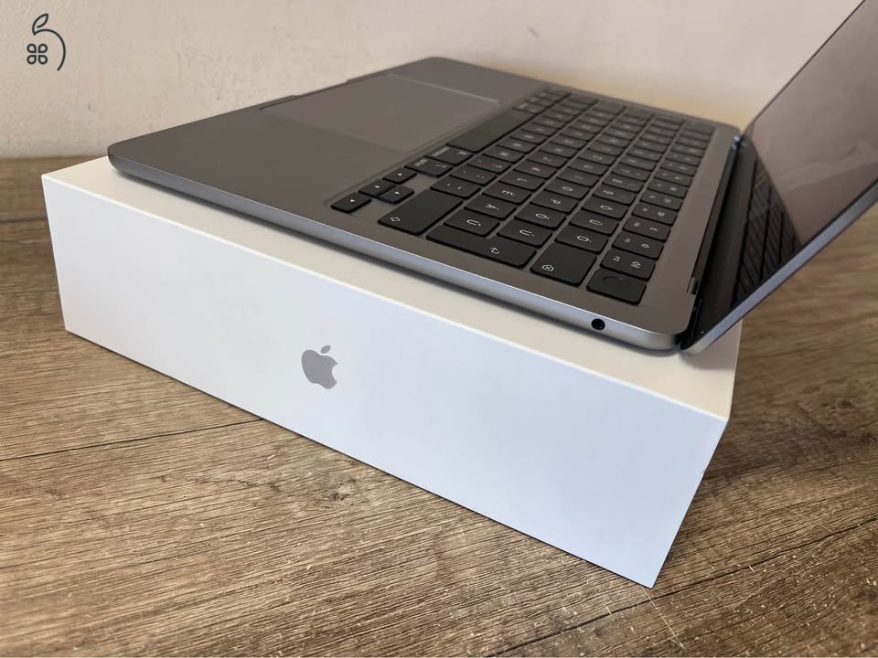 Macbook Air M2/8gb/256GB