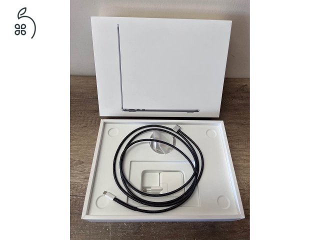 Macbook Air M2/8gb/256GB