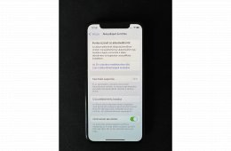 Használt, szép állapotú iPhone 11 Pro 64gb összes gyári tartozékával, tokkal, extra kábellel