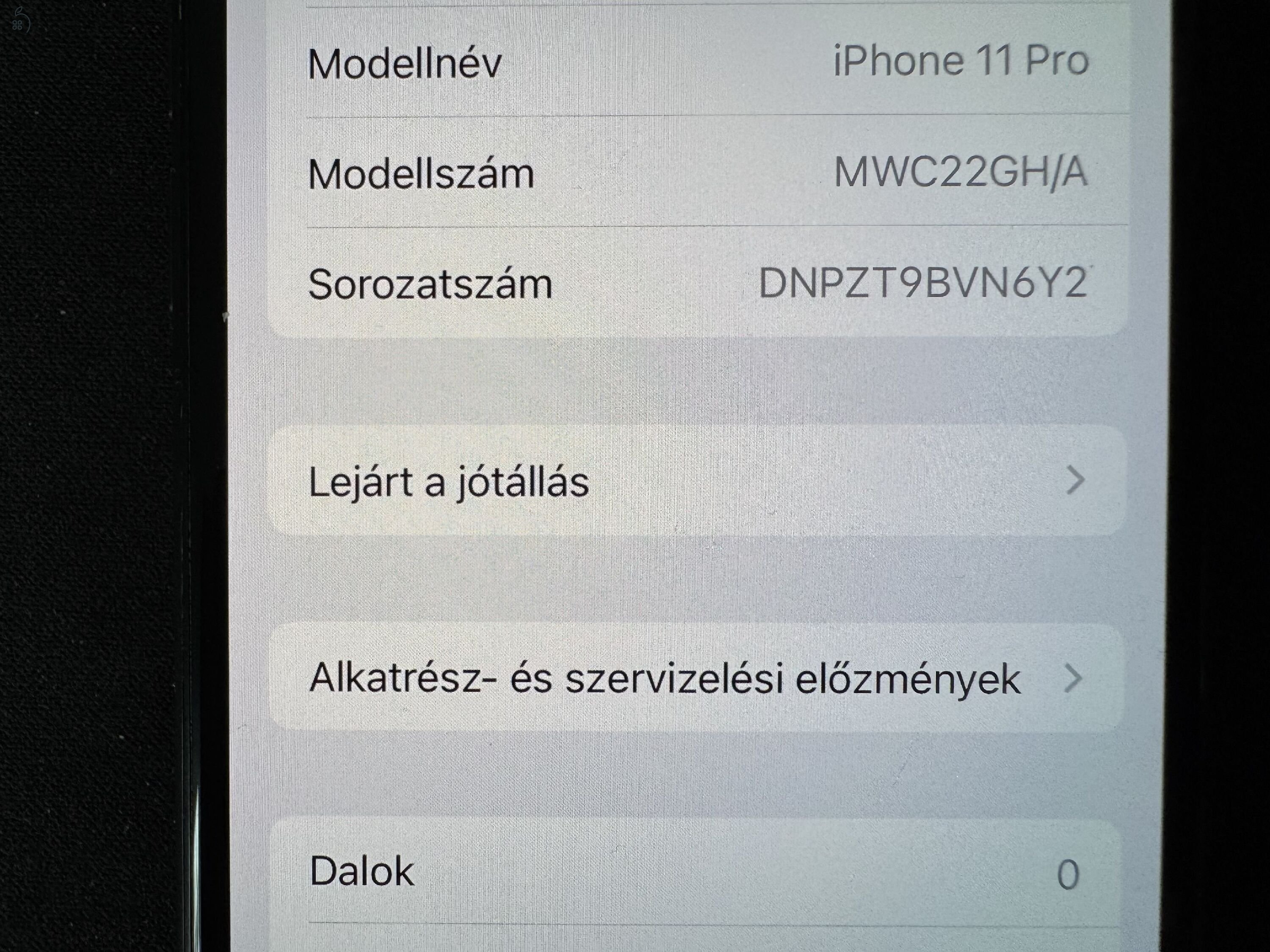 Használt, szép állapotú iPhone 11 Pro 64gb összes gyári tartozékával, tokkal, extra kábellel