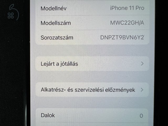 Használt, szép állapotú iPhone 11 Pro 64gb összes gyári tartozékával, tokkal, extra kábellel