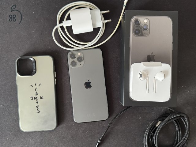 Használt, szép állapotú iPhone 11 Pro 64gb összes gyári tartozékával, tokkal, extra kábellel