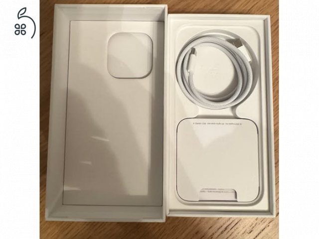 Iphone 15 Pro 256 GB Kék Tökéletes állapotban AJÁNDÉK tartozékokkal