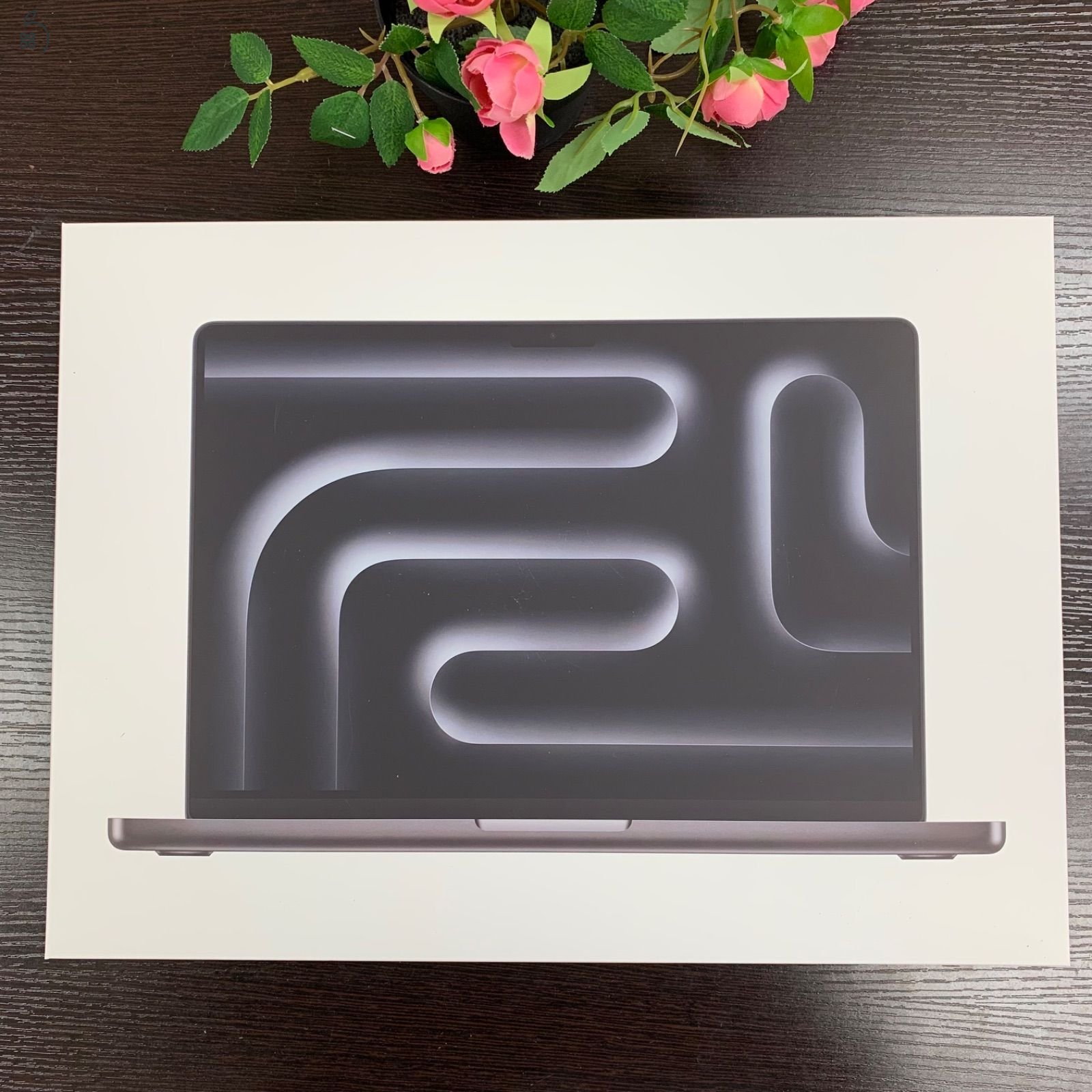 MacBook Pro 14” M5 10/10 16GB/1TB - (asztrofekete) - Csak 1db!