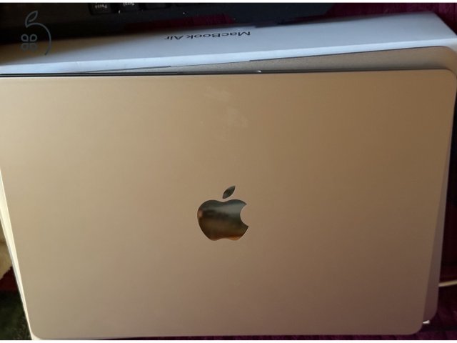MacBook Air 13” Starlight 16/256