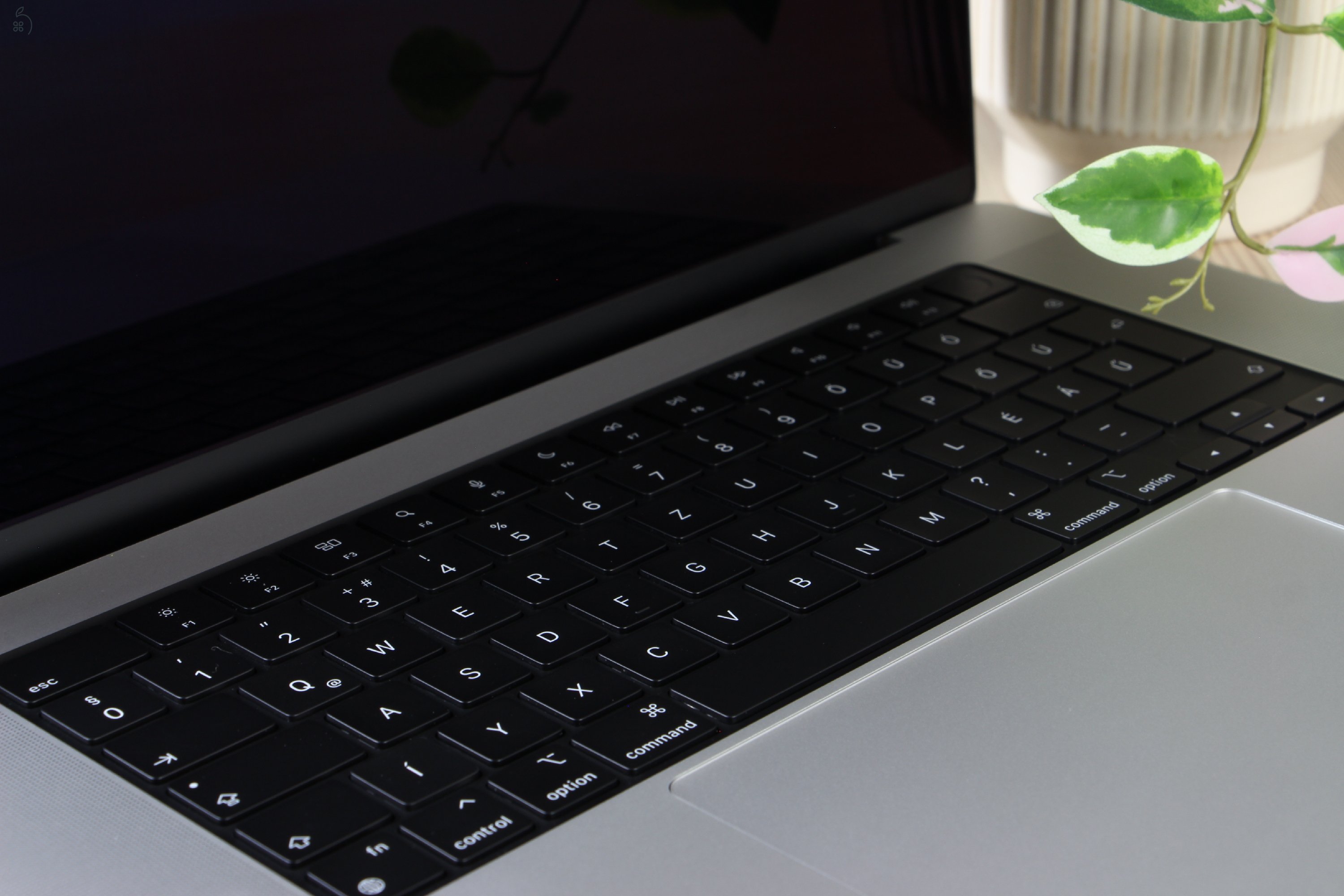 Apple Macbook Pro 16