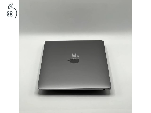 MacBook Air 13″ 2020, M1 8 Cores, 16 GB RAM, 7 core GPU, 256 GB SSD 27% Áfás  (0347AB-4392)