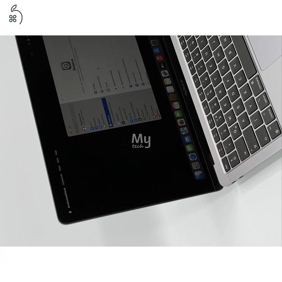 MacBook Air 13″ 2020, M1 8 Cores, 16 GB RAM, 7 core GPU, 256 GB SSD 27% Áfás  (0347AB-4392)