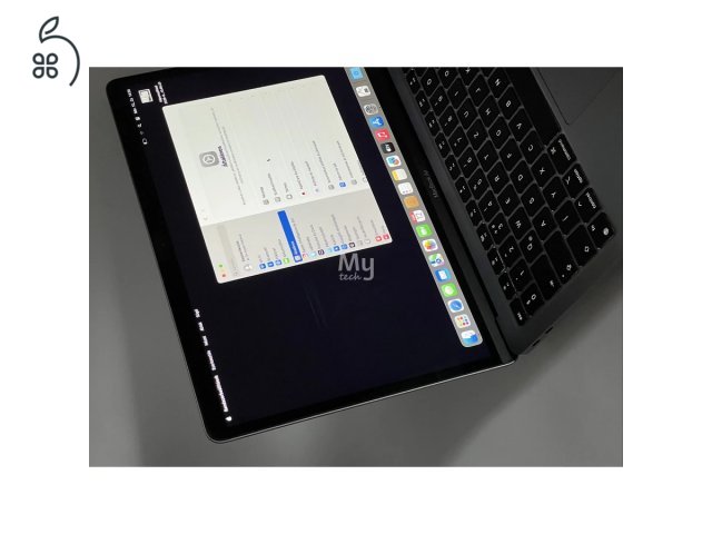 MacBook Air 13″ 2020, M1 8 Cores, 16 GB RAM, 7 core GPU, 256 GB SSD 27% Áfás  (0347AB-4392)