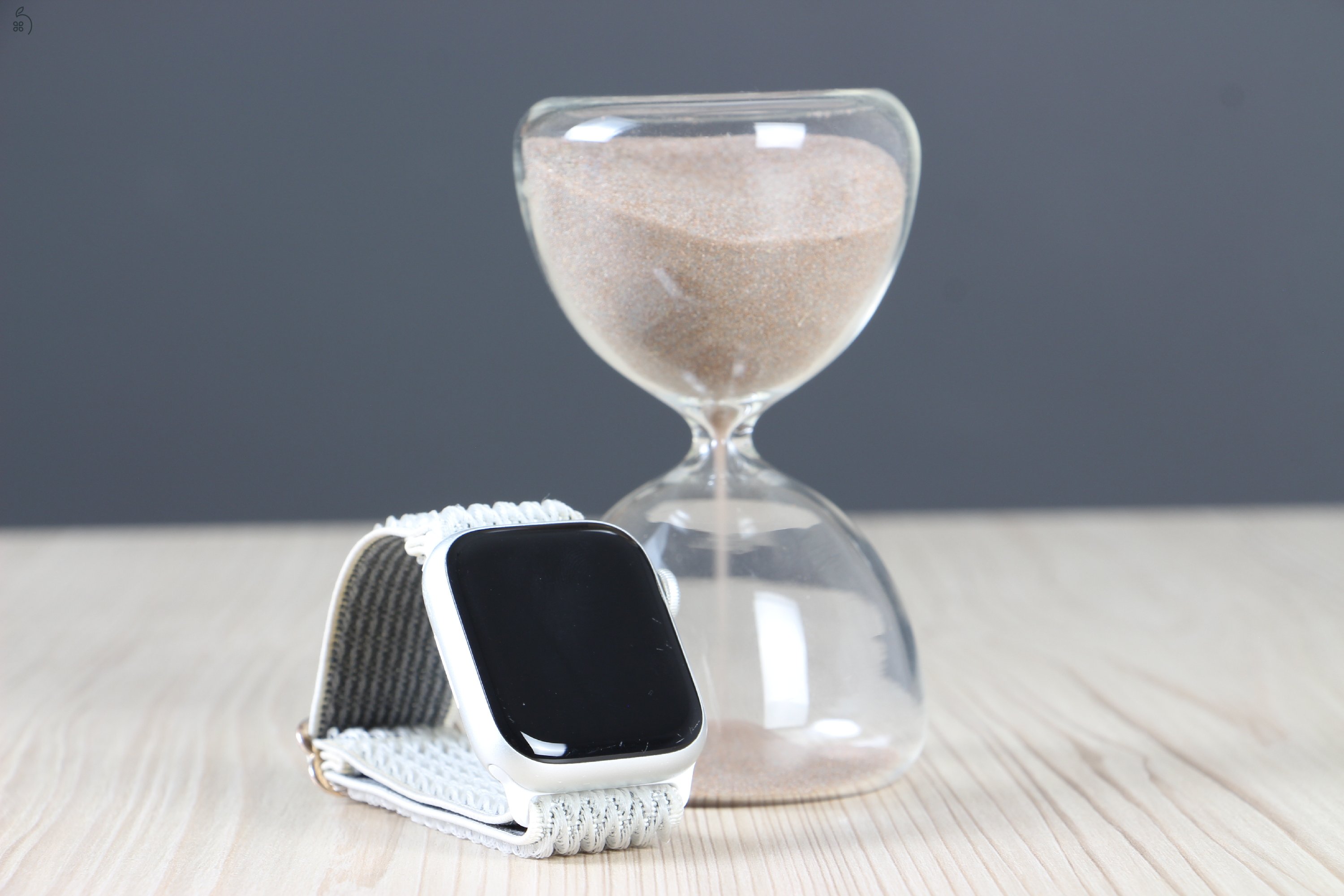 Apple Watch Series 9 41mm GPS ezüst B US-7663