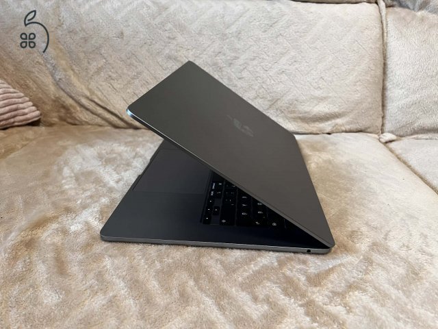Eladó MacBook Air 15” M2 (2023.12.) – 8GB / 512GB – 100% akku – Garanciás 2026.12-ig – Magyar bill.