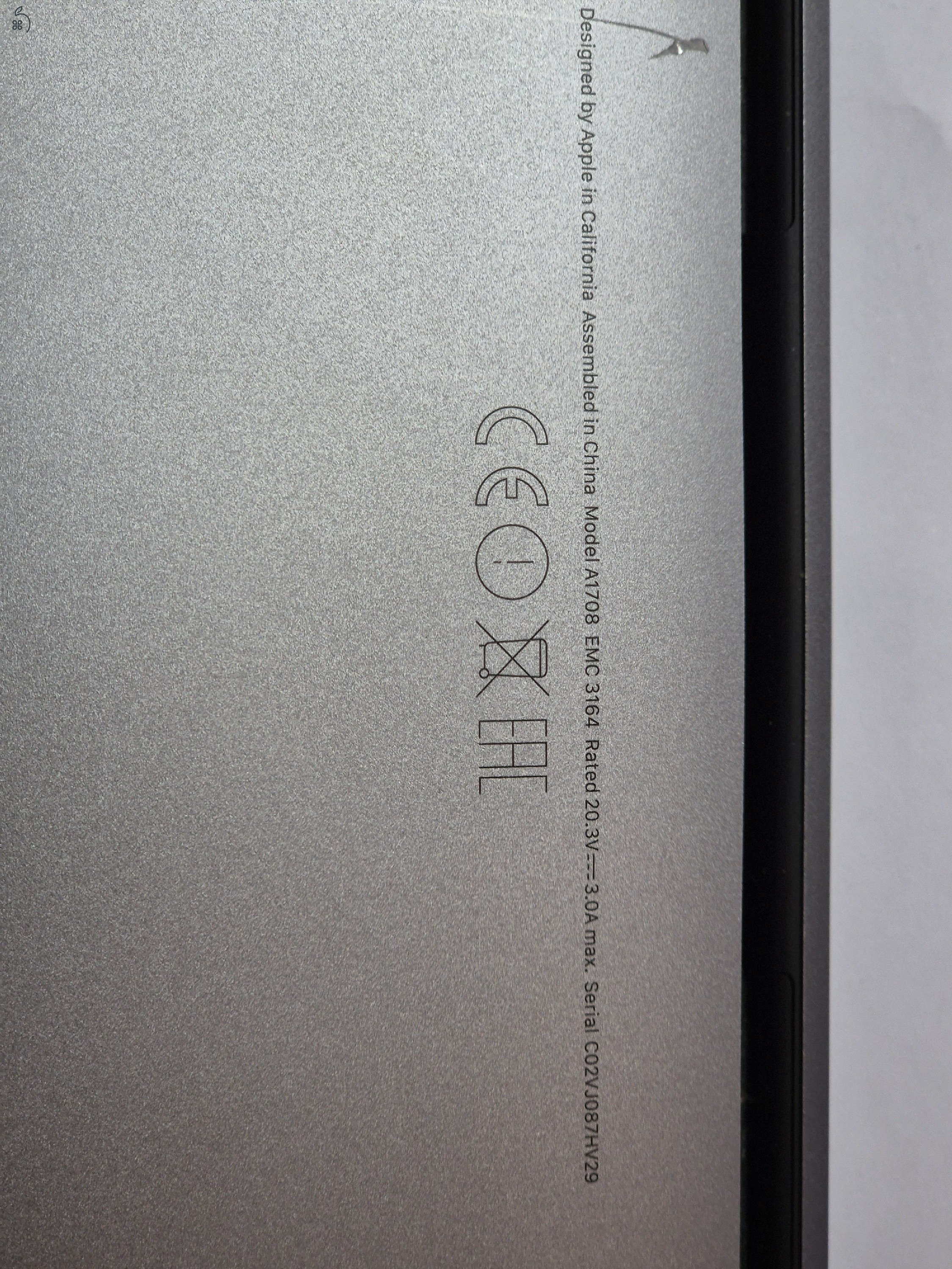 Apple Macbook pro mid 2017 13