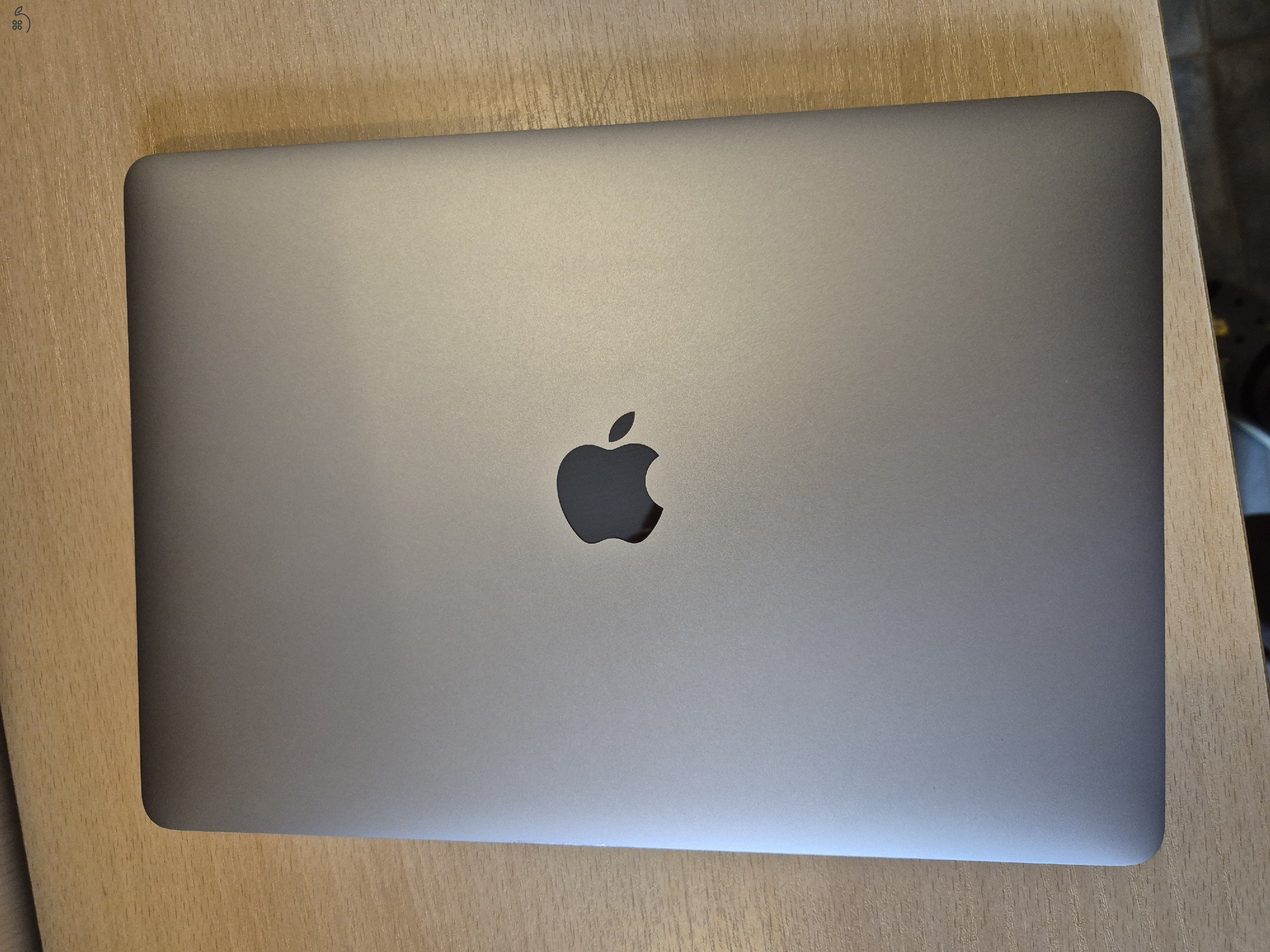 Apple Macbook pro mid 2017 13