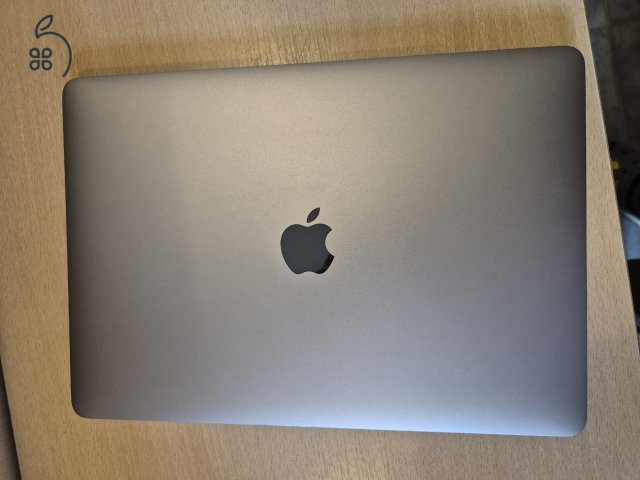 Apple Macbook pro mid 2017 13
