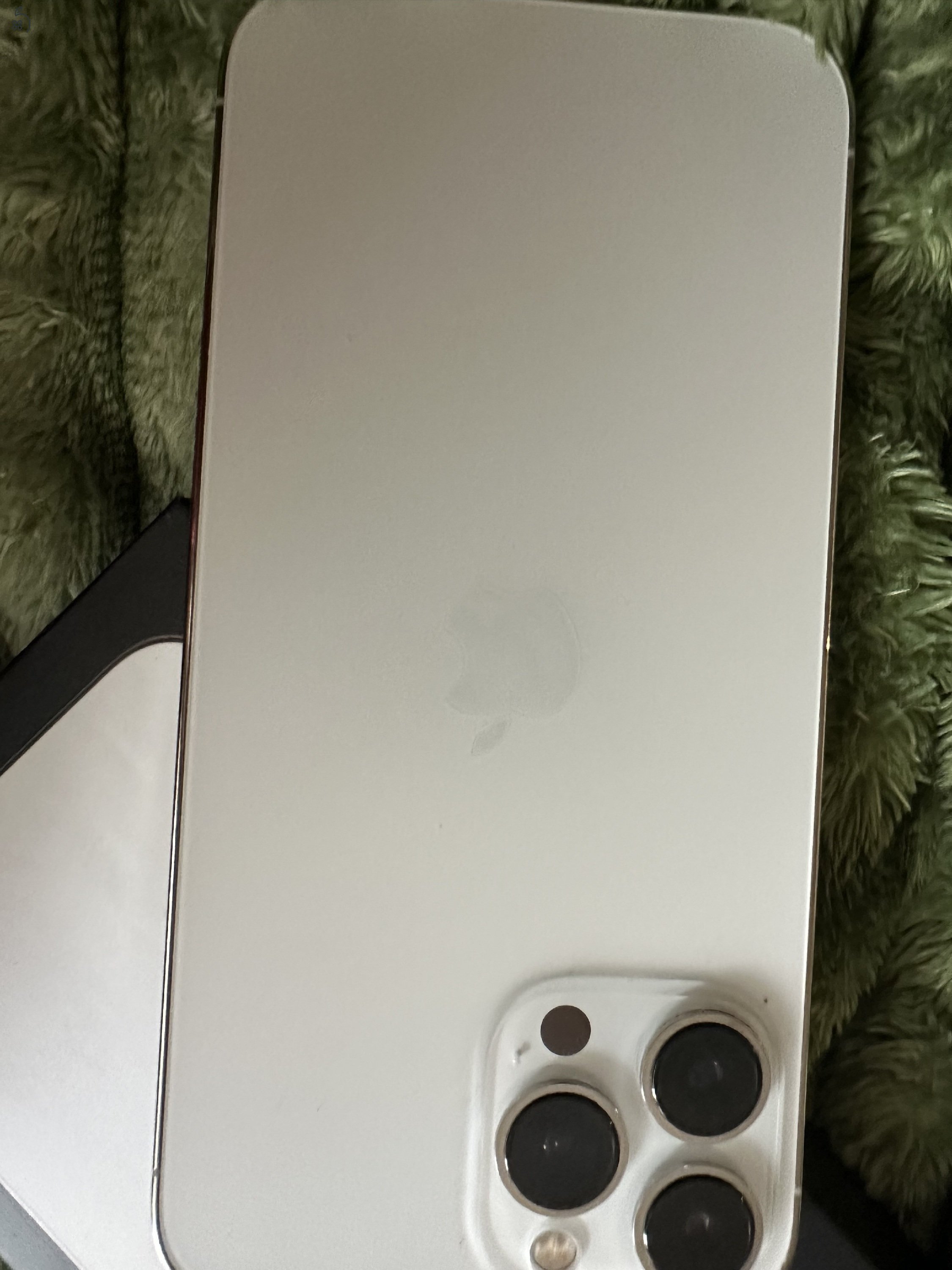 Eladó IPhone 13 Pro Max fehér színű 