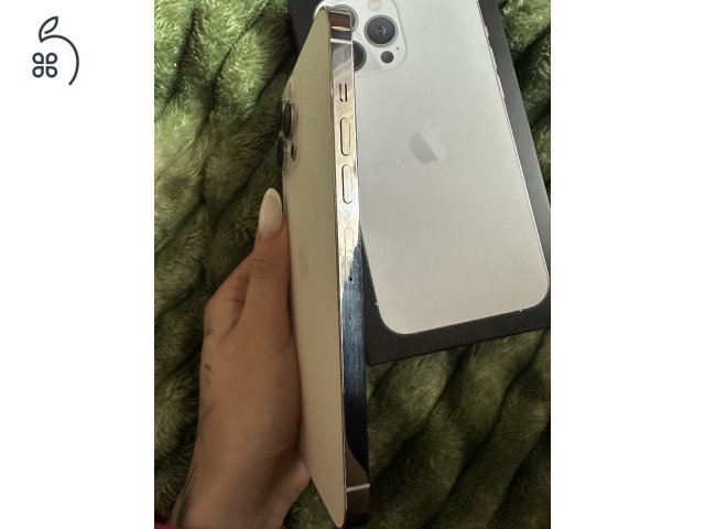 Eladó IPhone 13 Pro Max fehér színű 