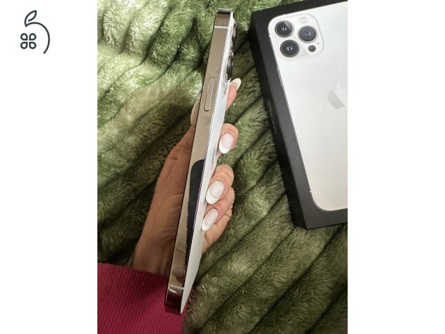 Eladó IPhone 13 Pro Max fehér színű 