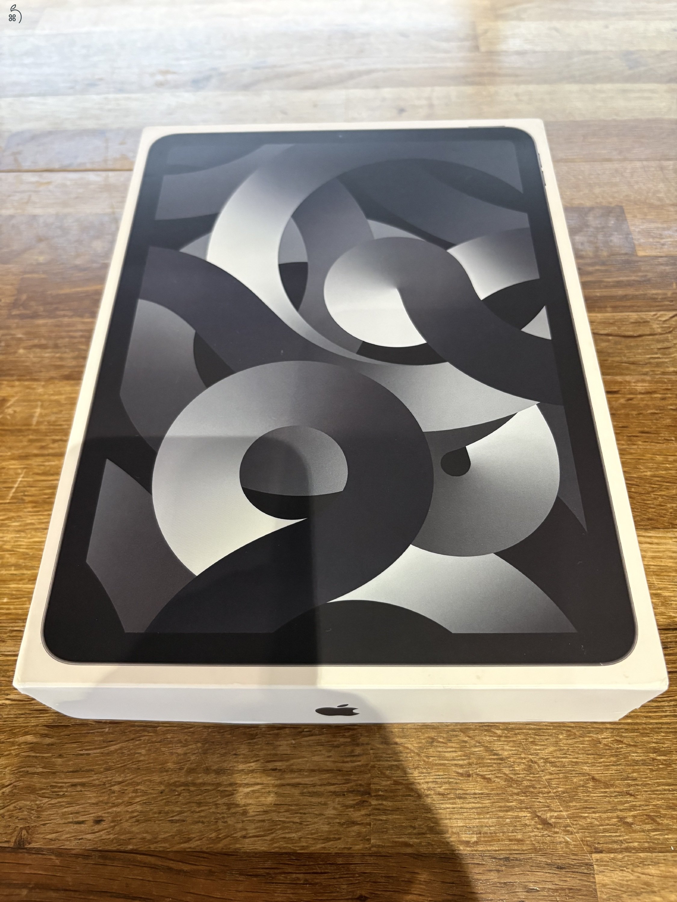 iPad Air 5. gen. 256GB Wifi - (Asztroszürke) - Hibátlan!