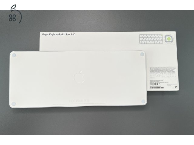 Apple Magic Keyboard Touch ID (A2449) magyar - Kiváló állapot