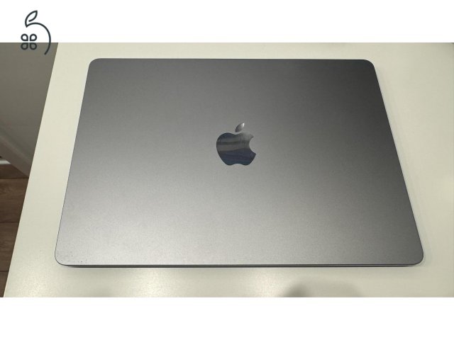 M2 chipes MacBook Air – asztroszürke