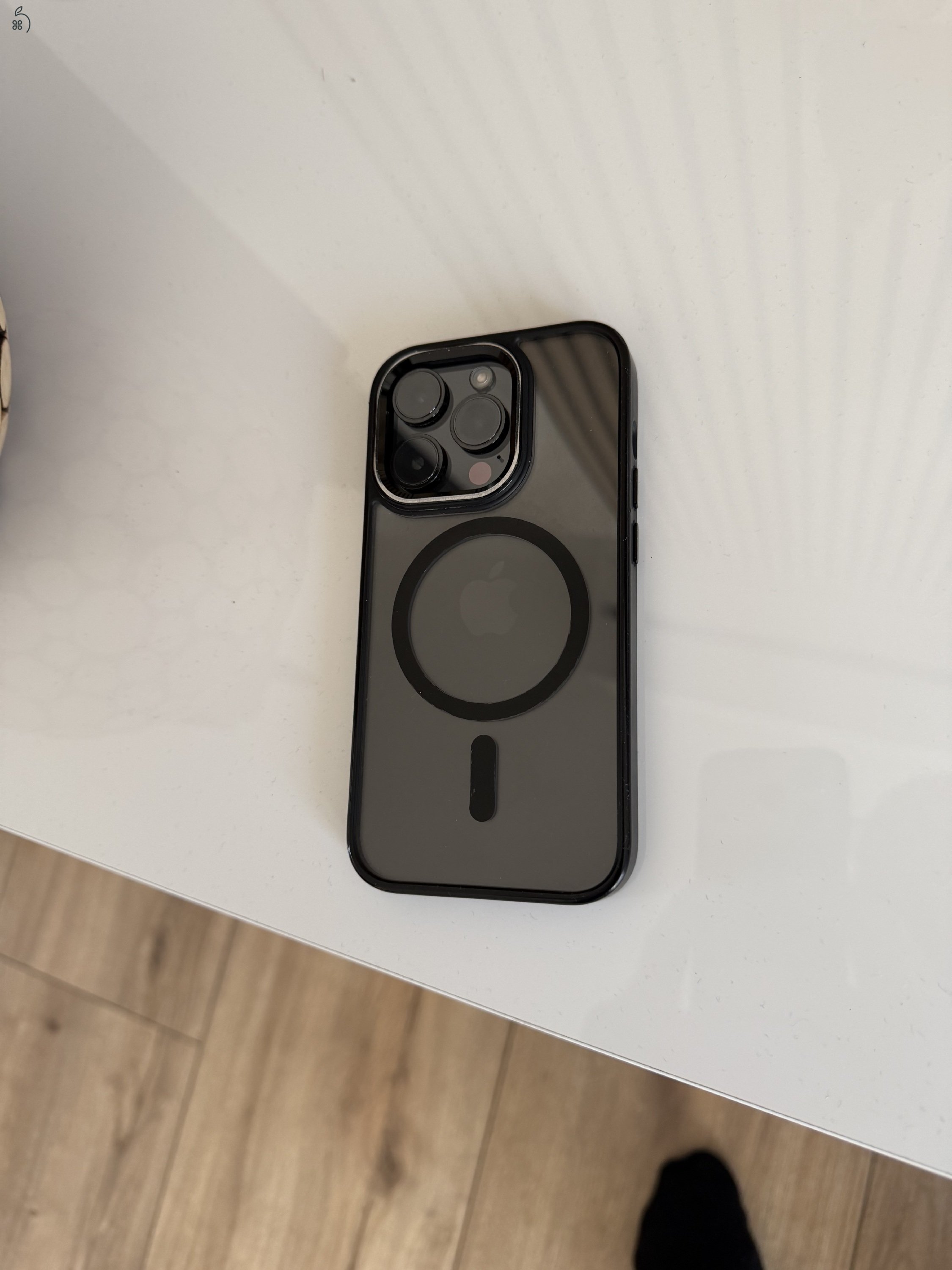 Eladó iPhone 14 Pro Space Grey 256GB + Tok és fólia