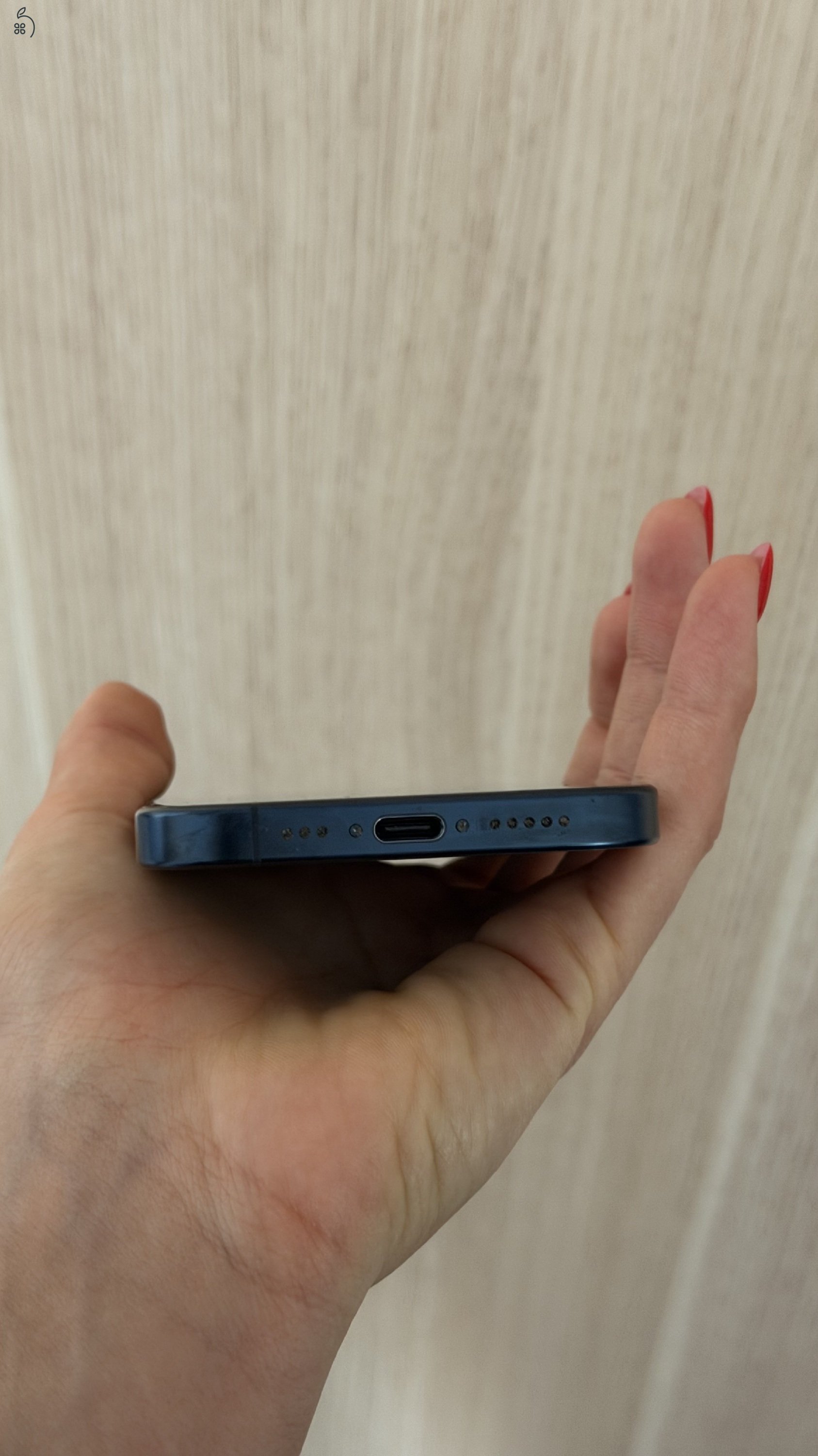 Kiváló állapotú, újszerű iPhone 15 Pro 256GB Titanium Blue