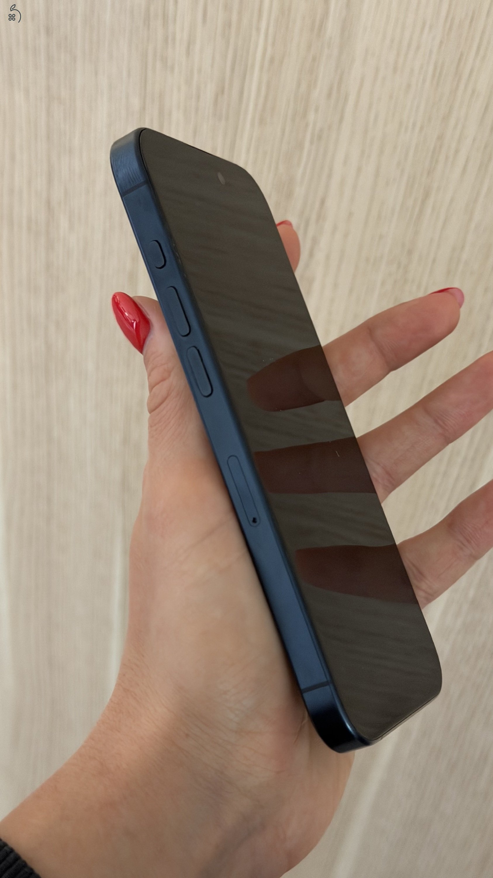 Kiváló állapotú, újszerű iPhone 15 Pro 256GB Titanium Blue